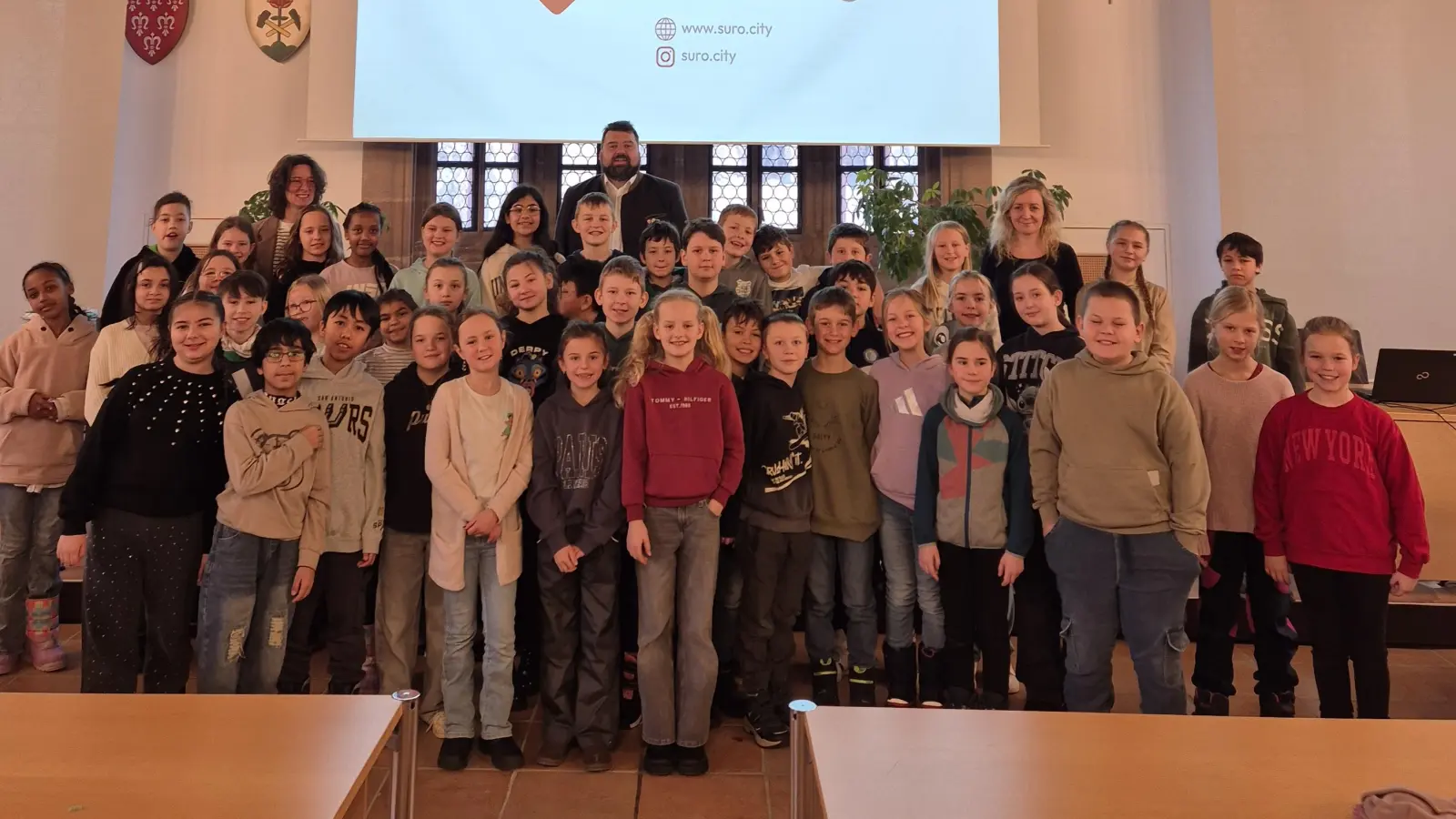 Besuch im Rathaus. (Bild: Sarah Strauß)