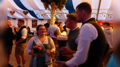 Gratulation zum OKP (Bild: Hans Meißner)