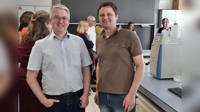 Georg Hirmer und Christian Prüfling von der FOS Amberg nahmen an einer internationalen Fortbildung zur Digitalisierung in Südtirol teil.  (Bild: Gerhard Schäfer)