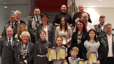 Die Vereinsmeister 2026 des Schützenvereins Einigkeit 1862 Erbendorf Naabberg. (Bild: Melissa Wagner)