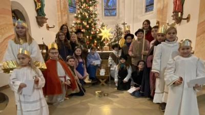 Das Ensemble des Krippenspiels. (Bild: Josef Glas)