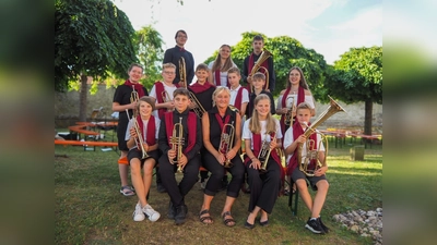 Der Posaunenchor Kohlberg feiert das 70igjährige Jubiläum am 3. Oktober um 14 Uhr in der evangelischen Kirche mit einem Festkonzert. Im August war der Posaunenchor Teilnehmer des gelungenen Weltrekords in Nürnberg. (Bild: Bettina Lindner)