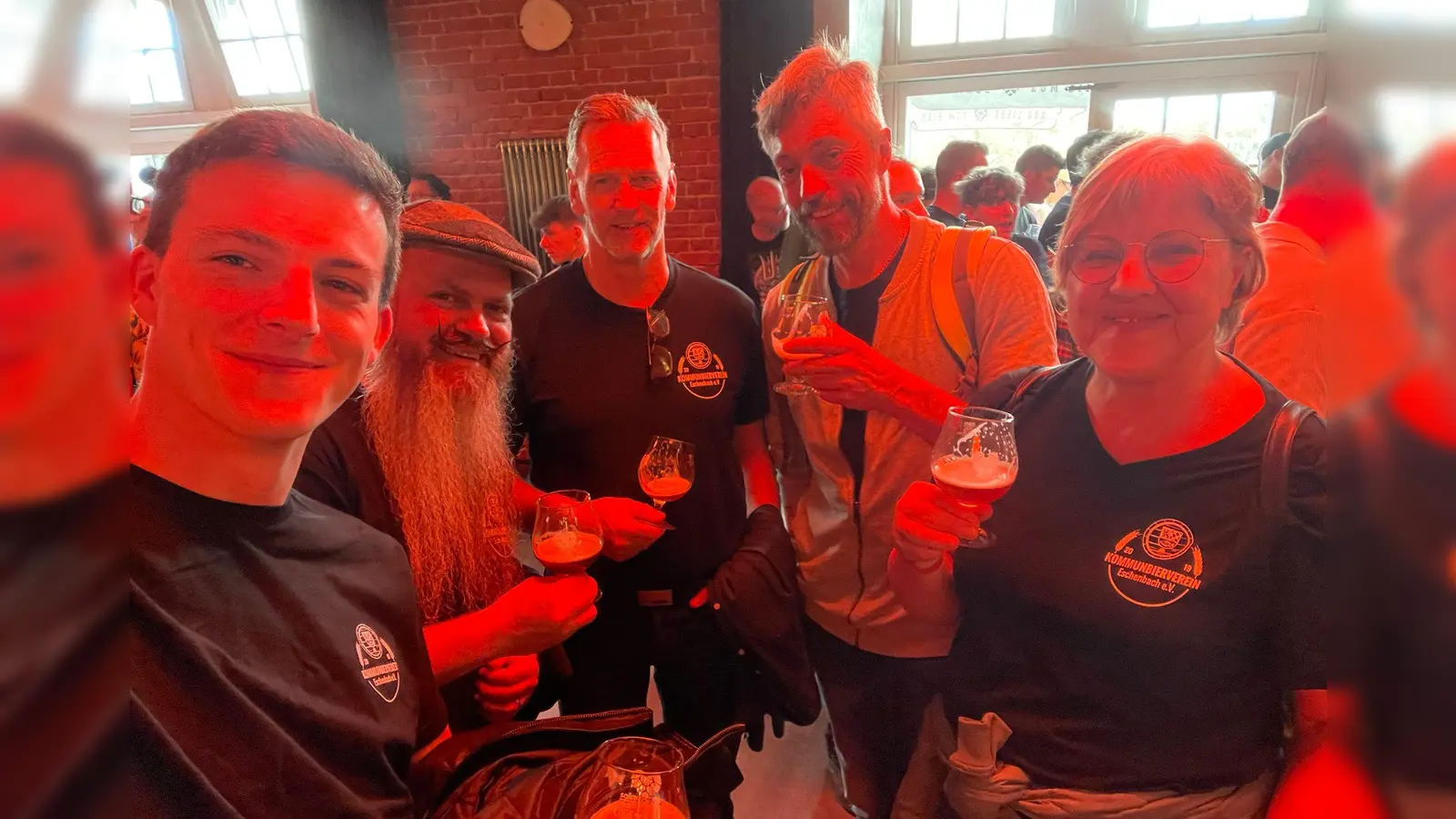 Mitglieder des Eschebacher Kommunbier-Vereins bei der Homebrew in Bayreuth. (Bild: Richard Unke)