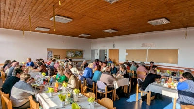 Guten Zuspruch fand das Kaffeekränzchen des Obst- und Gartenbauvereins. (Bild: Patrick Schön)