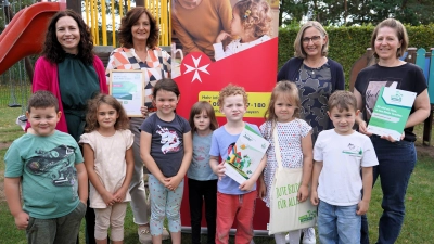 v.l.n.r.: Einrichtungsleitung Kerstin Tapparelli, Netzwerkkoordinatorin Sonja Schäffer, Sachgebietsleitung Sylvia Meyer, Erzieherin Ellen Feige (Bild: Katrin Pollinger)