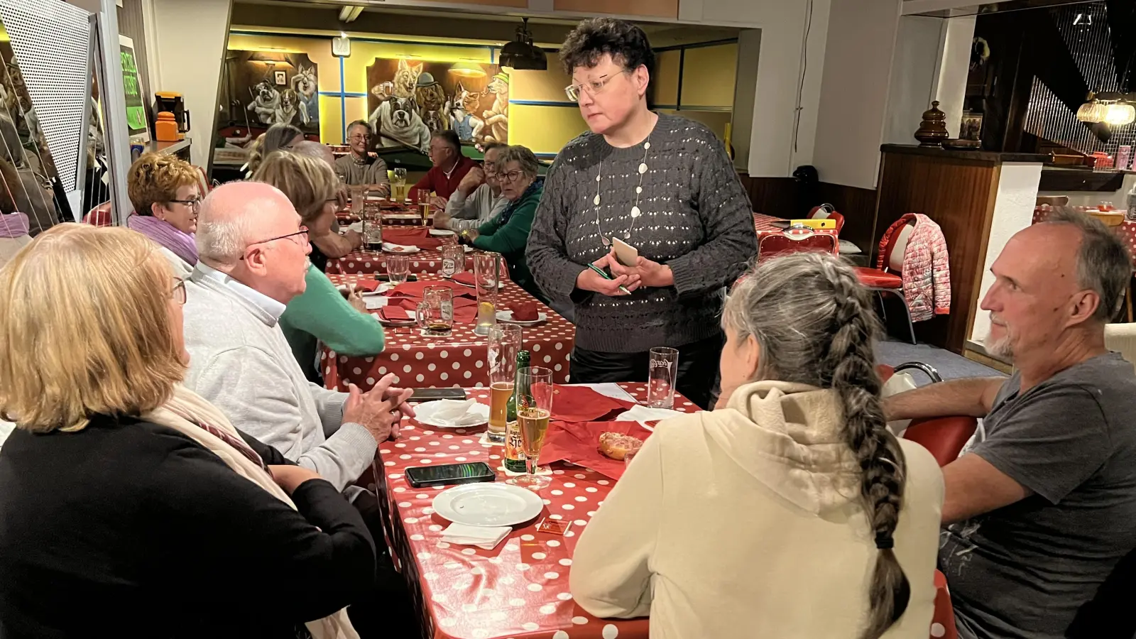 Christine Sperber gab gerne Antwort auf manche Fragen zum Tiffany. (Bild: Marianne Moosburger)