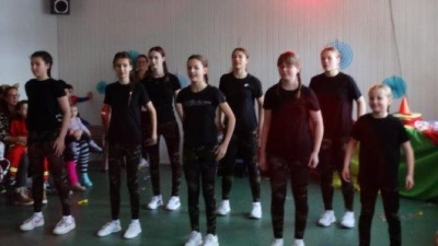 Die „Dancing Crew” des Sportvereins Trevesen, unter der Leitung von Pia Wegmann, war wieder einmal ein Höhepunkt mit ihrer Tanzeinlage beim Kinderfasching in Trevesen.  (Bild: Tanja Wegmann)