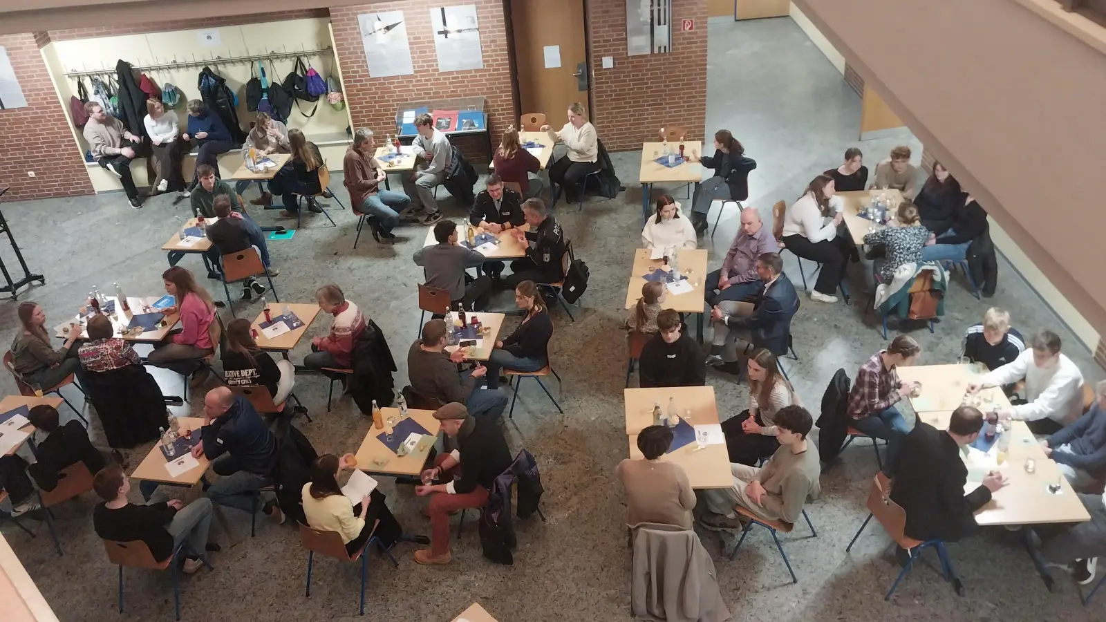 Beim Job Shadowing treffen die Schüler einen erfahrenen Mentor aus dem Beruf, für den sie sich interessieren, als Gesprächspartner. (Bild: Nadine Kilgert-Bartonek)