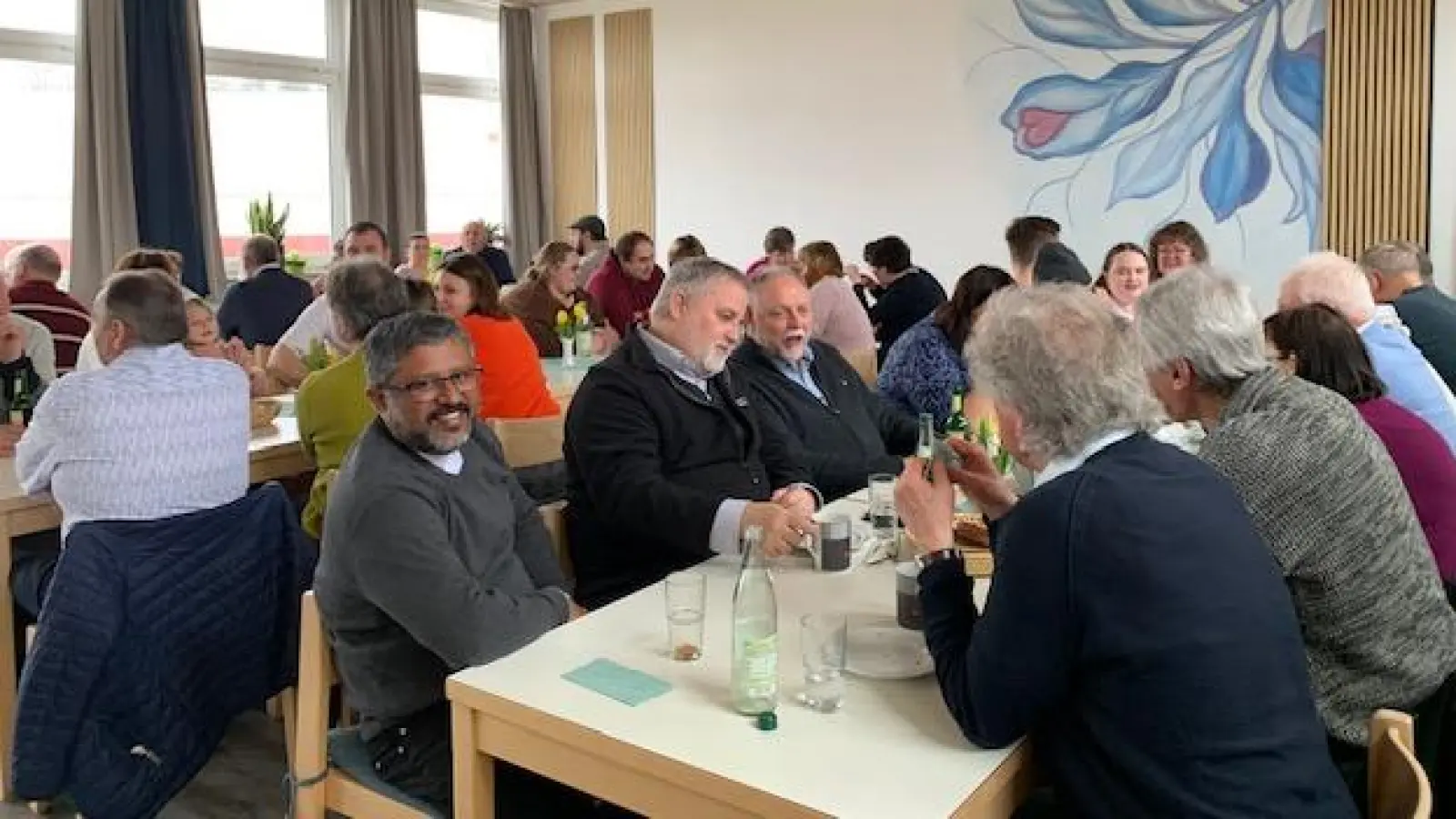 Ein gut gefüllter Saal beim Fastenessen des KDFB Kaimling (Bild: Petra Reil)