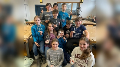 Die Jugendlichen mit ihrem „Rosenkavalier”.  (Bild: Corina Vitzthum)