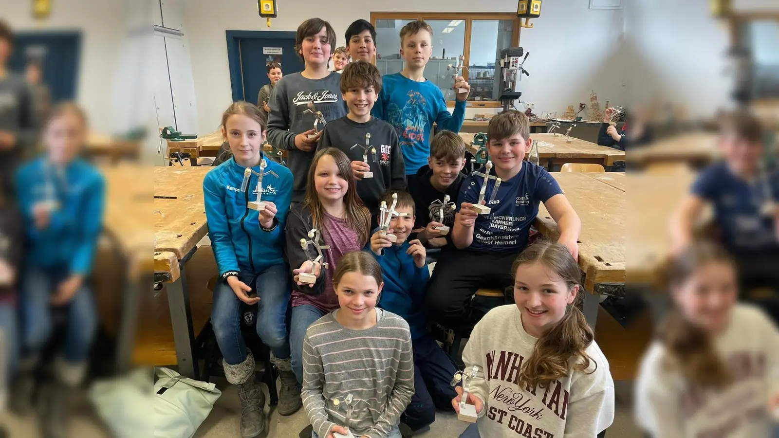 Die Jugendlichen mit ihrem „Rosenkavalier”.  (Bild: Corina Vitzthum)