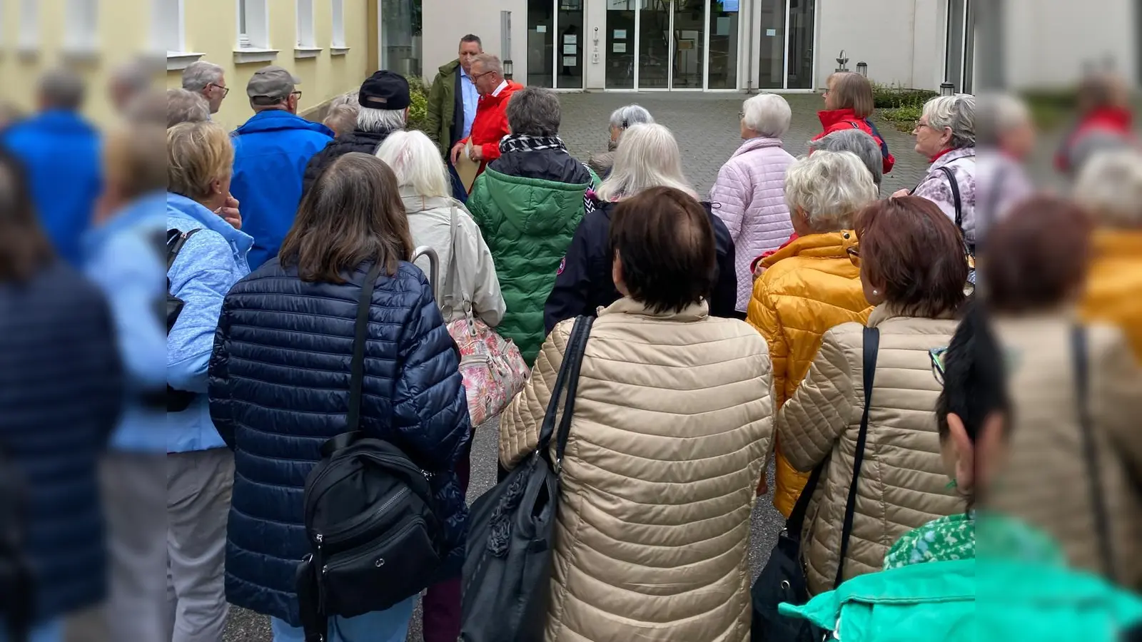 Eingang zur Bezriksverwaltung (Bild: Irene Zeller)