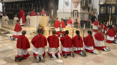 Festgottesdienst anlässlich des 20. Wallfahrtstag zum Geschändeten Heiland in der Basilika Waldsassen mit Hwst. H. Erzabt Jakob Auer OSB von der Erzabtei St. Peter in Salzburg (Bild: Markus Scharnagl)