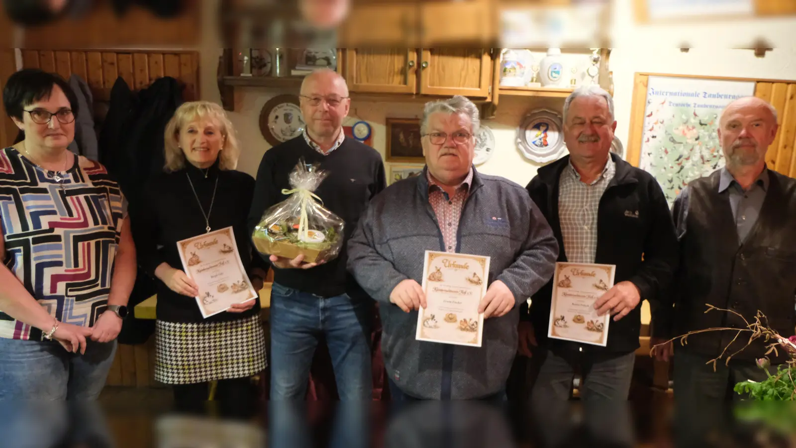 Die Jubilare mit 2. Vorsitzenden Bianca Kraus (links) und 1. Vorsitzenden Berthold Fröhlich (rechts). (Bild: Fred Lehner)