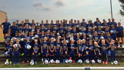 Die Fußballschule mit 68 Kindern erforderte 12 BetreuerInnen und 6 Küchenfees. (Bild: Karl Ziegler)