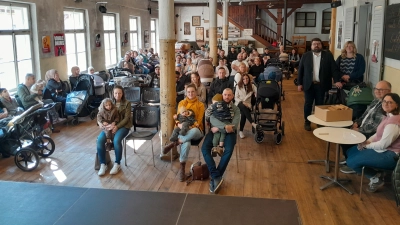 Übergabe Begrüßungsgeld 2. Halbjahr 2025. (Bild: Christina Plotts)