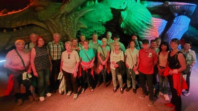 OGV Sigl beim Drachen in der Drachenhöhle in Furth im Wald (Bild: Heuberger Armin)