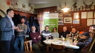 Die beiden PWG -Gruppen/JW treffen sich wie in den letzten Jahren auch zu Wahlveranstaltungungen im Traditionsgasthaus mit Geschichte am Bahnhof in Niedermurach.  (Bild: Egbert Völkl)