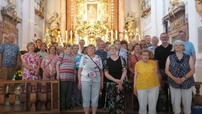Wallfahrtsgruppe der Pfarreiengemeinschaft Waldsassen-Münchenreuth auf den Mariahilfberg Amberg (Bild: Stefanie Riedl)