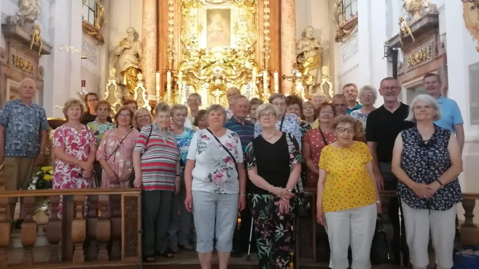 Wallfahrtsgruppe der Pfarreiengemeinschaft Waldsassen-Münchenreuth auf den Mariahilfberg Amberg (Bild: Stefanie Riedl)