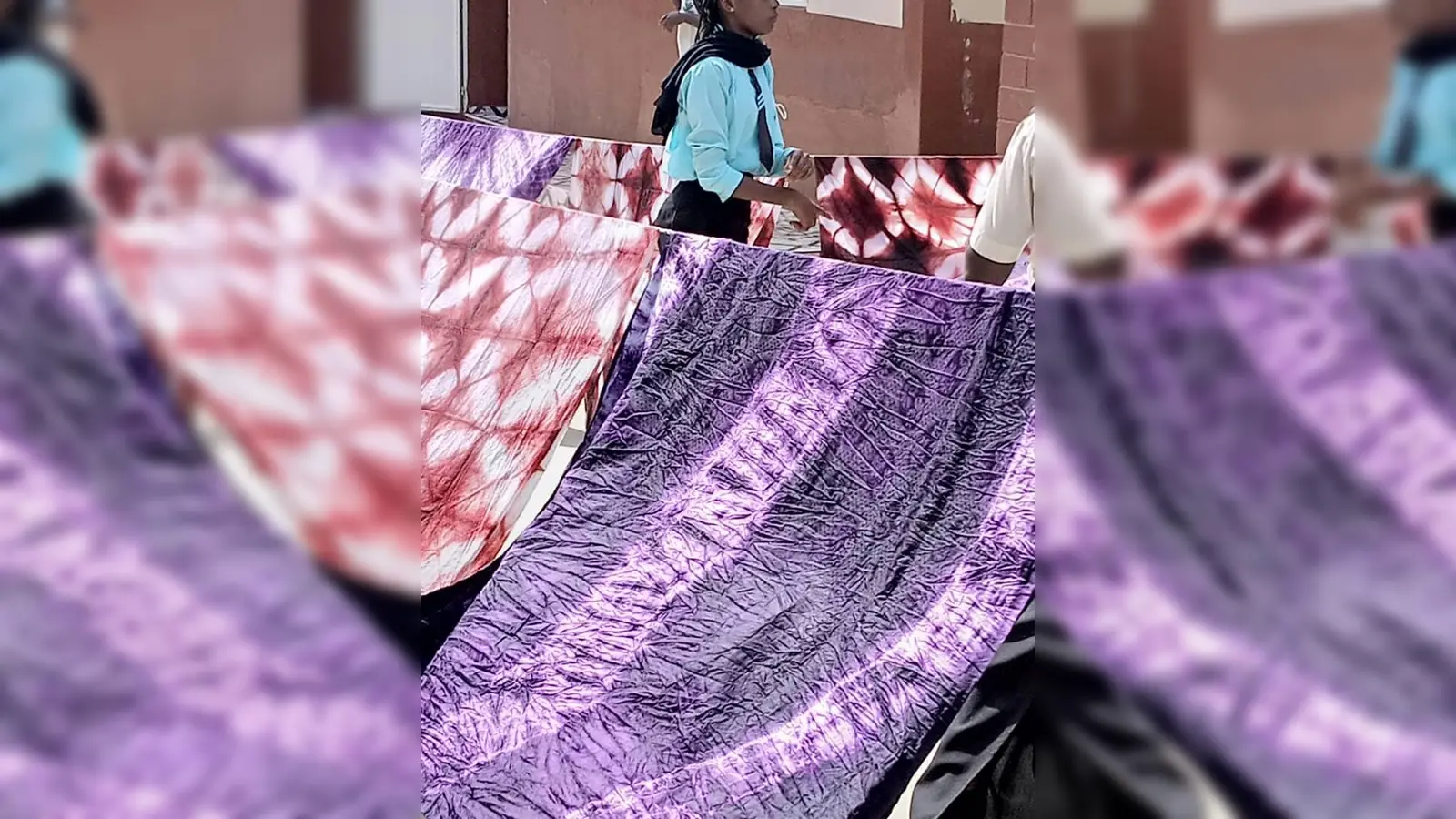 Batik-Kurs an der Schneiderschule Brufut (Bild: Christine Weigl)