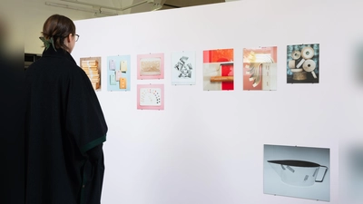 Finnisage der Ausstellung „Knopfstadt” am 30. Oktober 2025, 18 Uhr. (Bild: Max Korndoerfer)