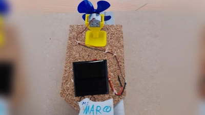 Fertiges Solarboot (Bild: Kristin Möbius)
