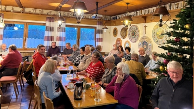 Weihnachtsfeier der Tischgesellschaft Edelweiß im Schützenheim Obersdorf (Bild: Christian Weiß)