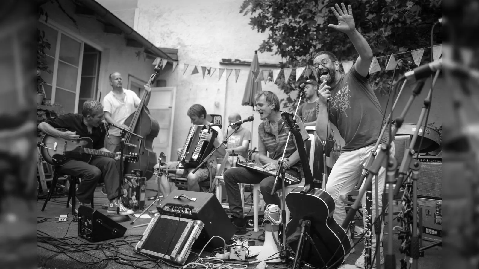 G.Rag &amp; los Hermanos Patchekos  (Bild: exb)