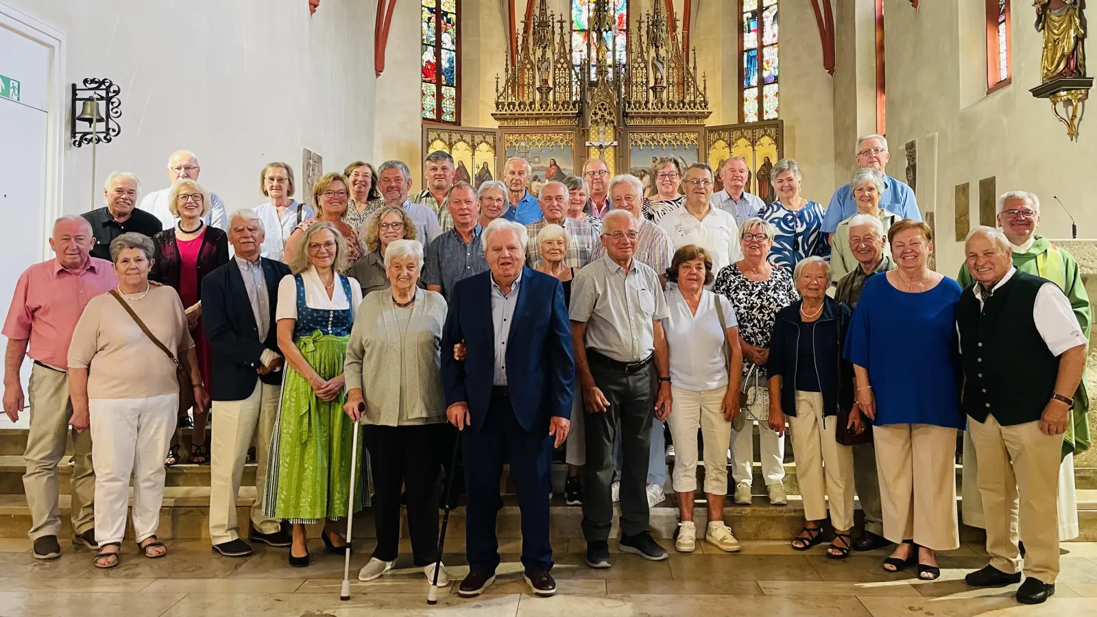 18 Jubelpaare in der Stadtpfarrkirche St. Jakob (Bild: Christian Kalis)