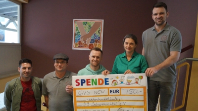 Spendenübergabe an den Verein Schwarzachtal e.V. (Bild: Michael Fleischmann)