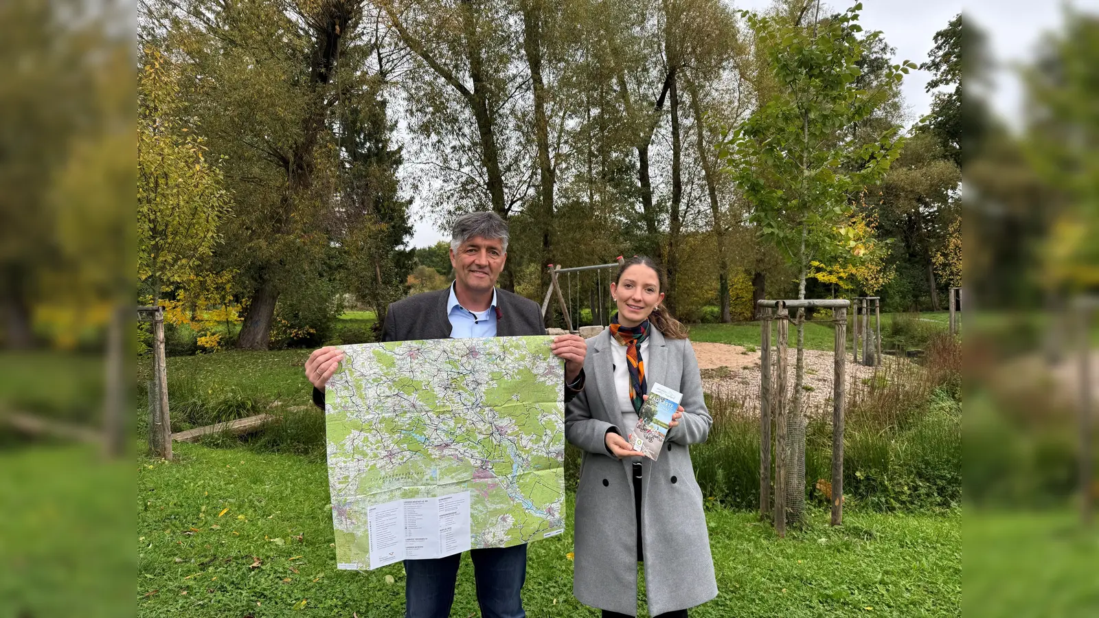 v.l.n.r. Edgar Knobloch, Erster Vorsitzender der ILE Region VierStädtedreieck; Marion Nothelfer, Umsetzungsmanagement in Elternzeitvetretung (Bild: Katrin Herold)