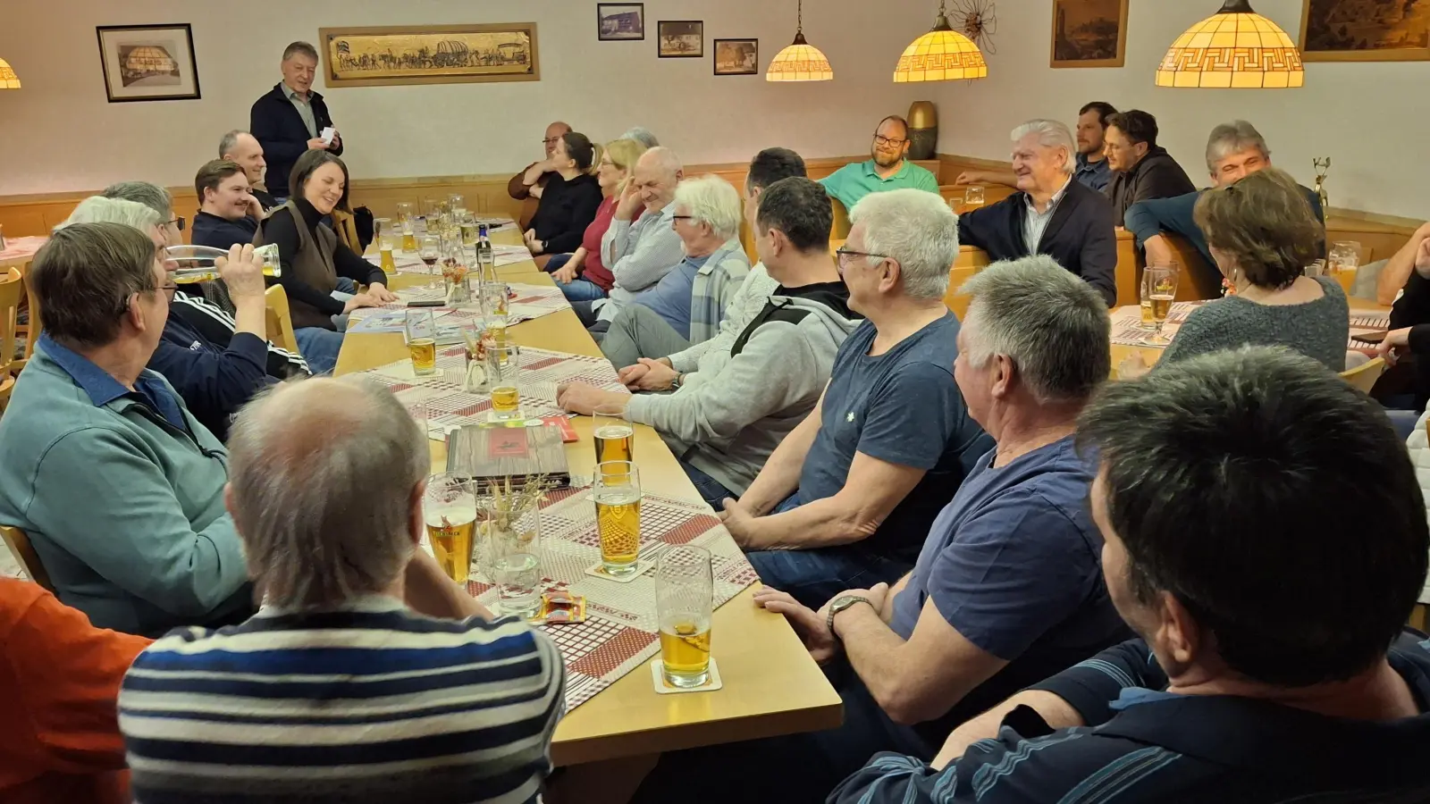 In Sigras beim Gasthof „Zum blechernen Reiter” (Bild: Horst Kölbel)