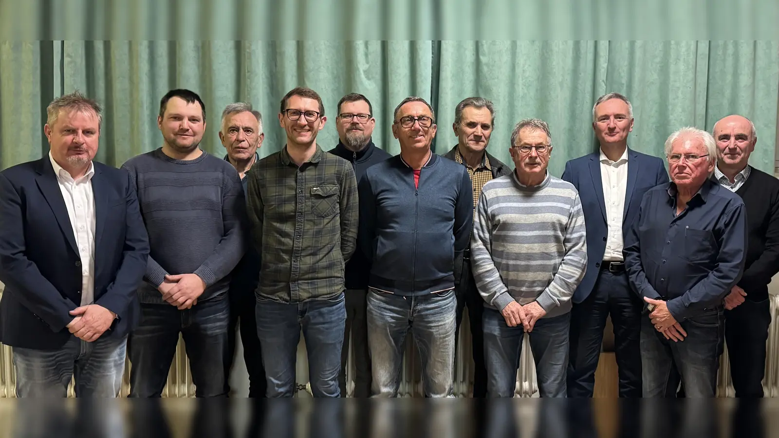 Von Links: Heinrich Schwirzer, Sebastian Weiß, Josef Lorenz, Manuel Kohl, Christian Lehner Josef Pamler, Graf Berthold, Dr. Harald Schwartz, Emil Lehner, Klaus Siegert. (Bild: Norbert Platzer)