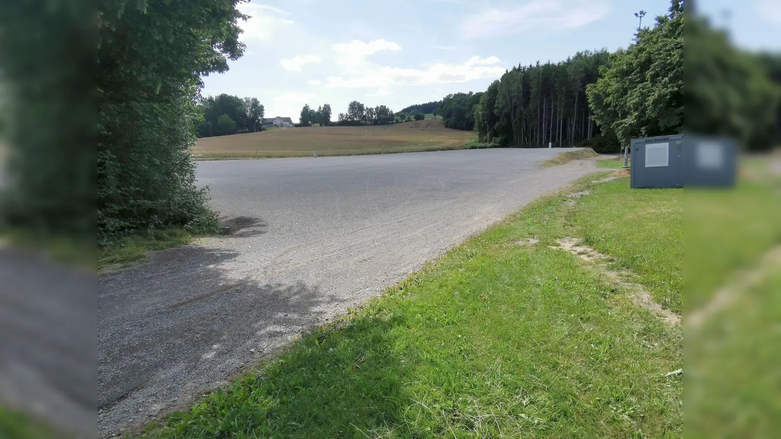 Am Freitag und Samstag wird am Festplatz das große Festzelt aufgebaut, dazu werden HelferInnen gesucht. (Bild: Karl Ziegler)