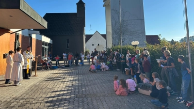 Viele Besucher folgten der Einladung  (Bild: Jürgen Baldauf )