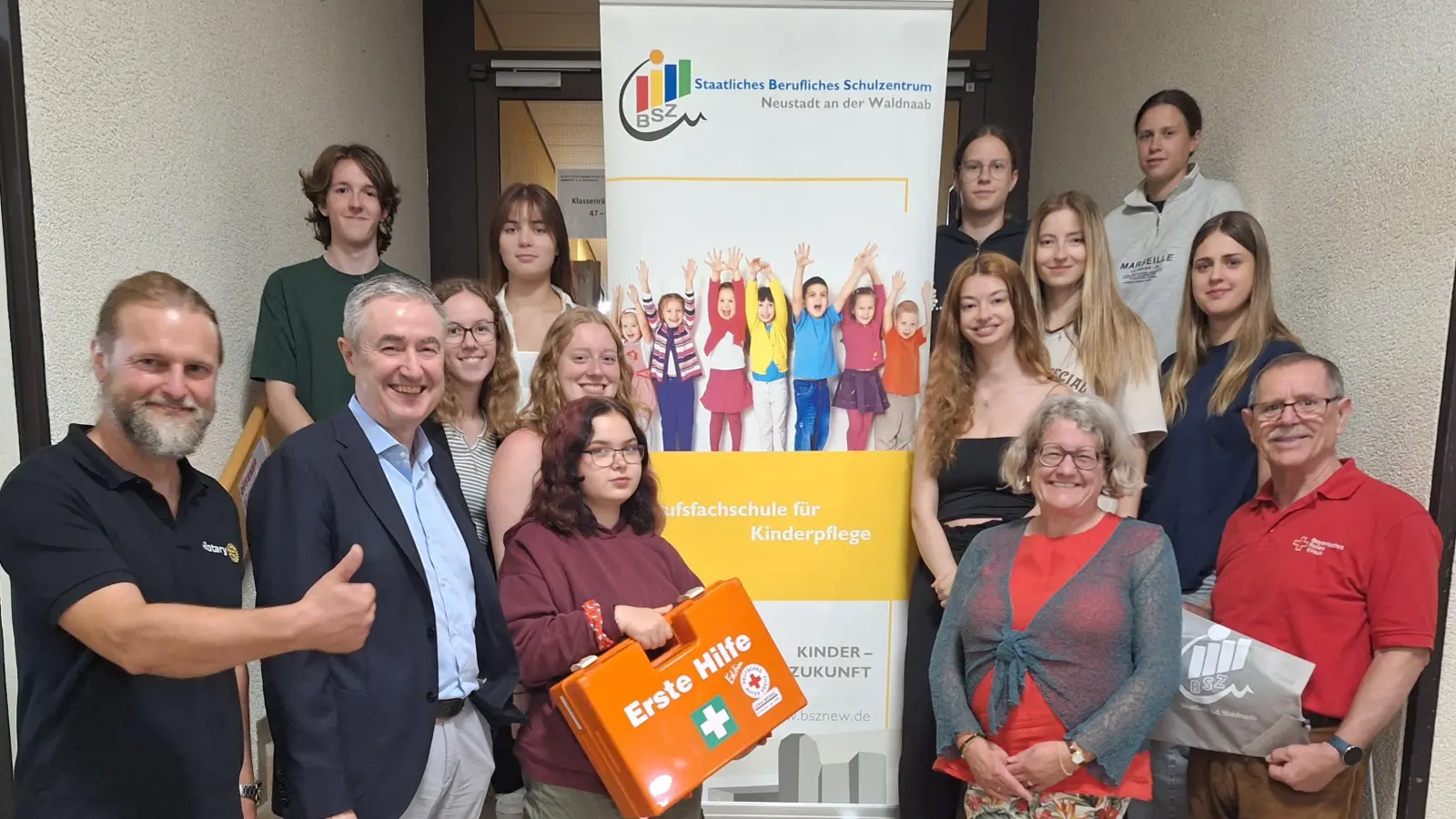 Erste Hilfe am Kind (Bild: Eva Gibhardt)