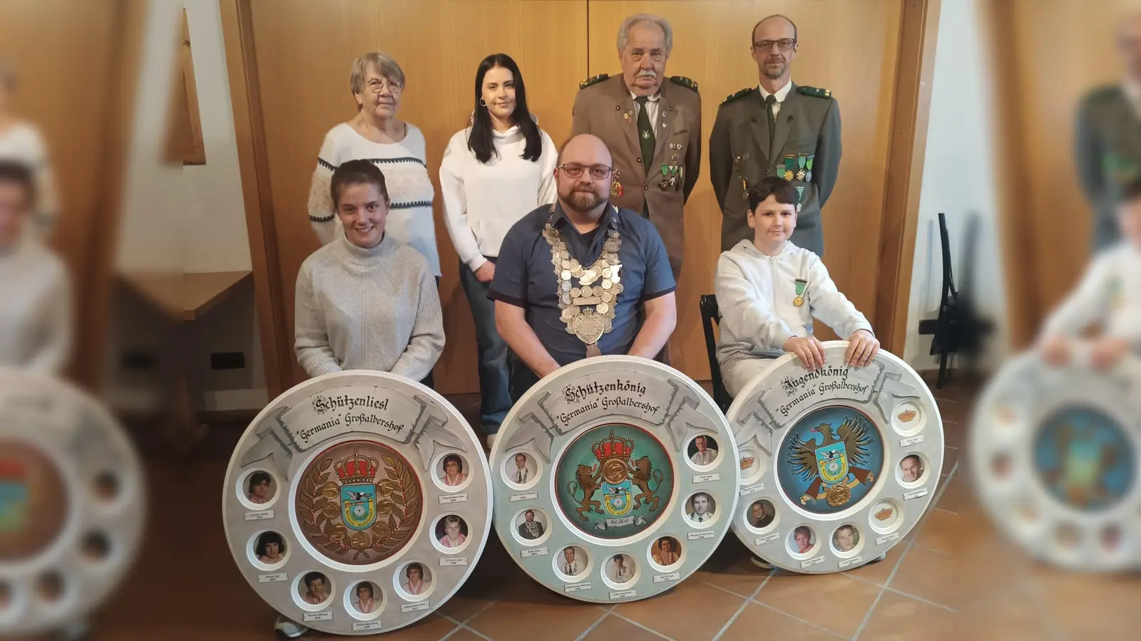 Links hinten auf dem Foto: Scherupp Helga, Kaanan Lotus, Fleischmann Günther, Fleischmann Roland. Vorne: Fleischmann Denise, Schmidt Matthias, Phieler Maximilian.<br><br> (Bild: Anja Roth)