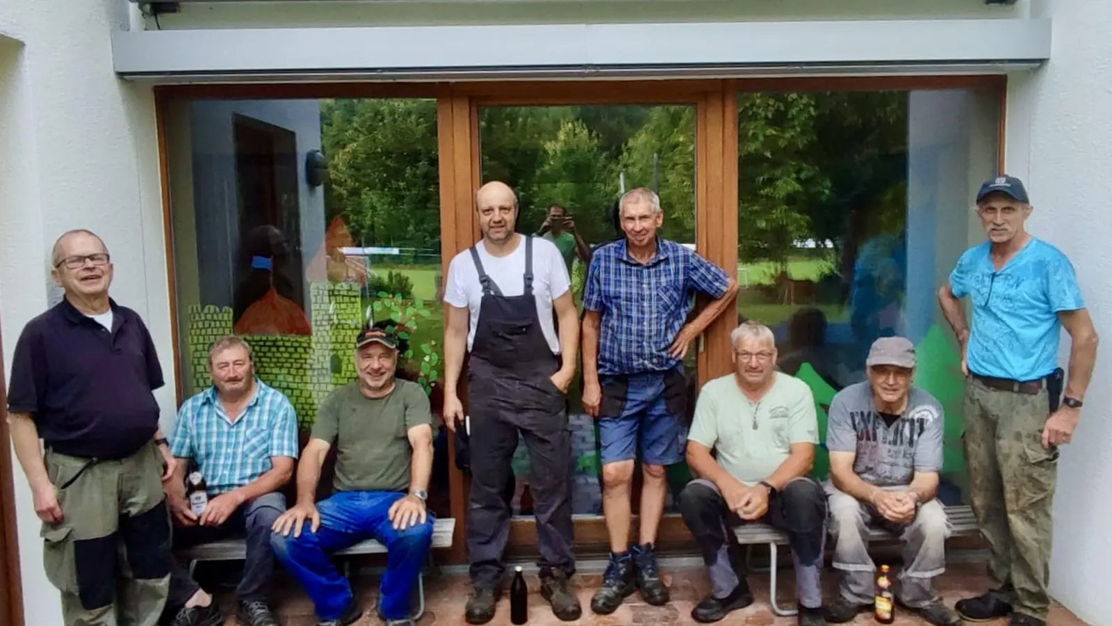 Die Helfer, die den Kindergarten St. Martin hergerichtet haben. (Bild: Markus Strobl)