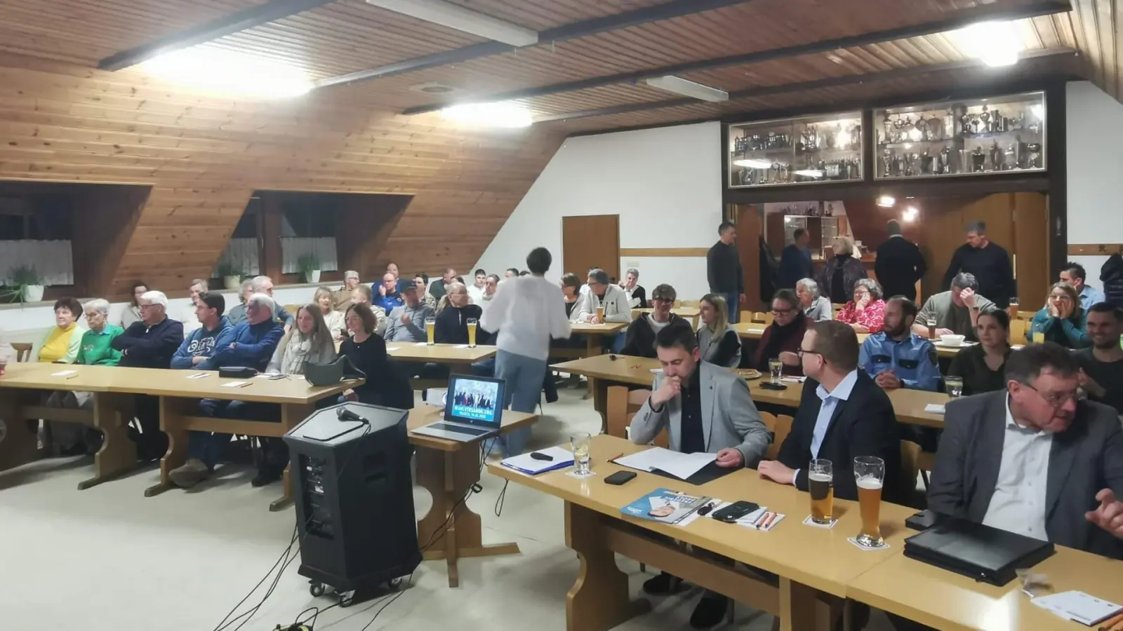 Voll besetzter Saal bei Zusatzveranstaltung (Bild: Frederic Pröls)