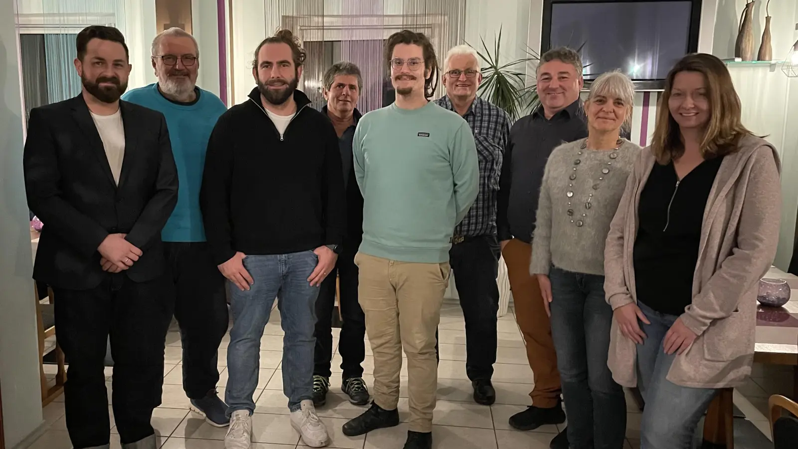 Die neu gewählte Vorstandschaft mit 1. Vorsitzenden Felix Steiner in der Mitte. (Bild: Thomas Hanuschik)