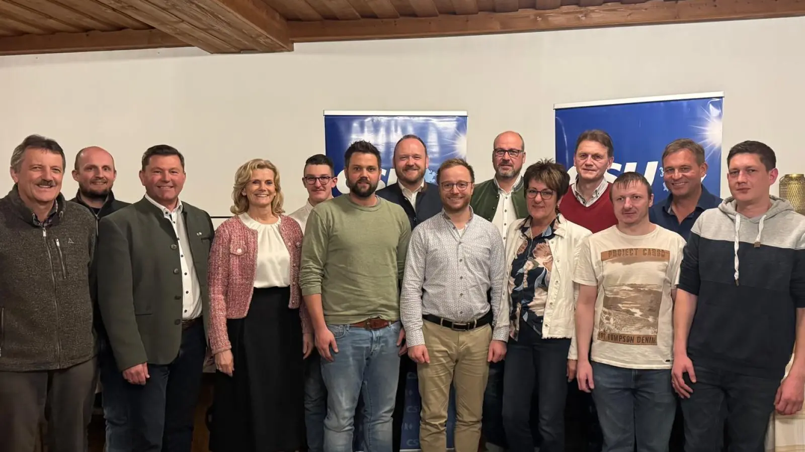 Die neue Vorstandschaft des CSU Ortsverbands Pleystein (Bild: Sebastian Voit)