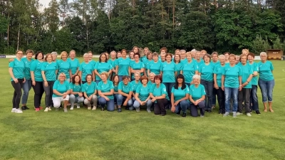 SV Kauerhof Gymnastikdamen mit neuem Outfit (Bild: Ruth Meidenbauer)