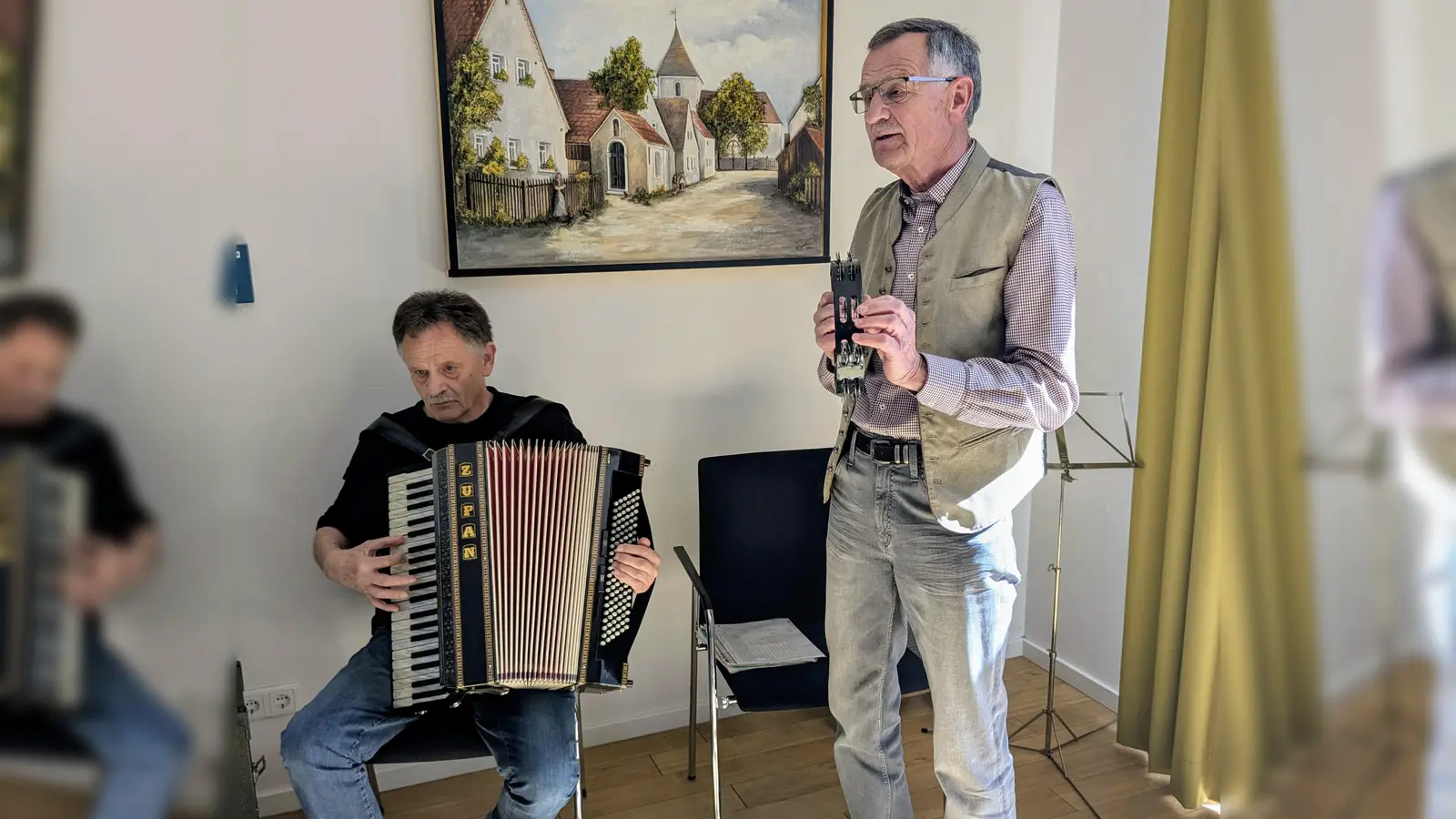 Peter und Karl Koller unterhielten mit Gstanzln im Oberpfälzer Dialekt. (Bild: Walther Piehler)