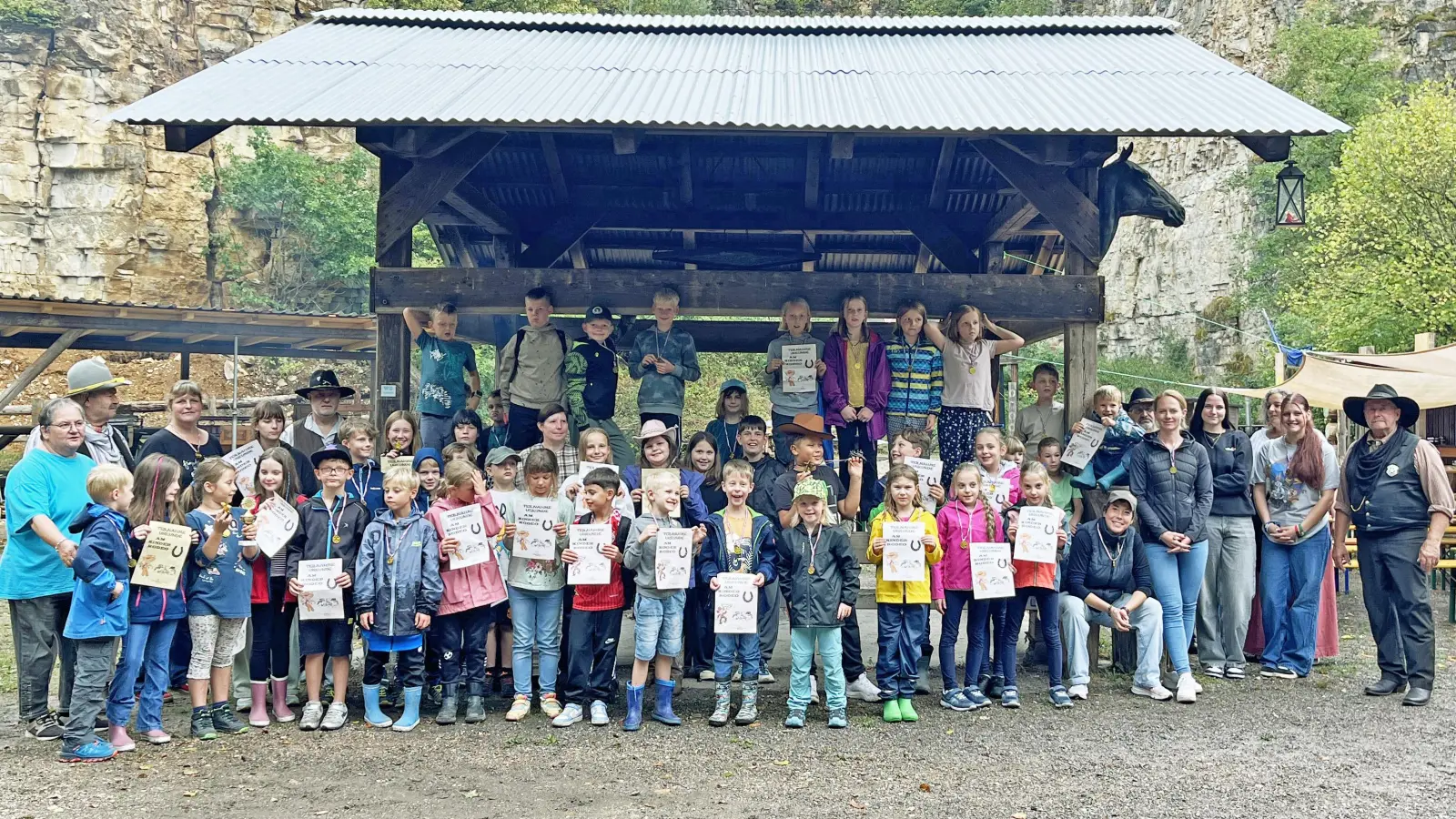 Die Kinder waren voller Freude und Elan beim „Kinder-Rodeo“ im Gelände des Country- und Westernclubs „Wild Bunch“ in Saltendorf. (Foto: Andrea Ederer)