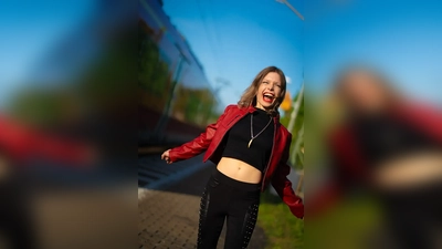 Das offizielle Tourplakat von Andrea Limmer für ihr Programm „Flintenweib“. (Bild: QUELLE UNBEKANNT!)