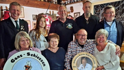 Die erfolgreichen Schützinnen und Schützen des Kirwa- und Gans-Schießens der Heimatfreunde Mooslohe.  (Bild: Gabi Raps)