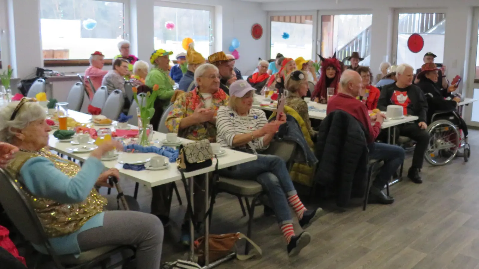 Gute Stimmung beim Seniorenfasching in Altenstadt. (Bild: Johann Adam)