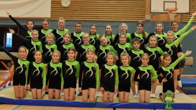 Die Turnerinnen der DJK lieferten eine gelungene Vorstellung ab (Bild: Michael Waldmann)