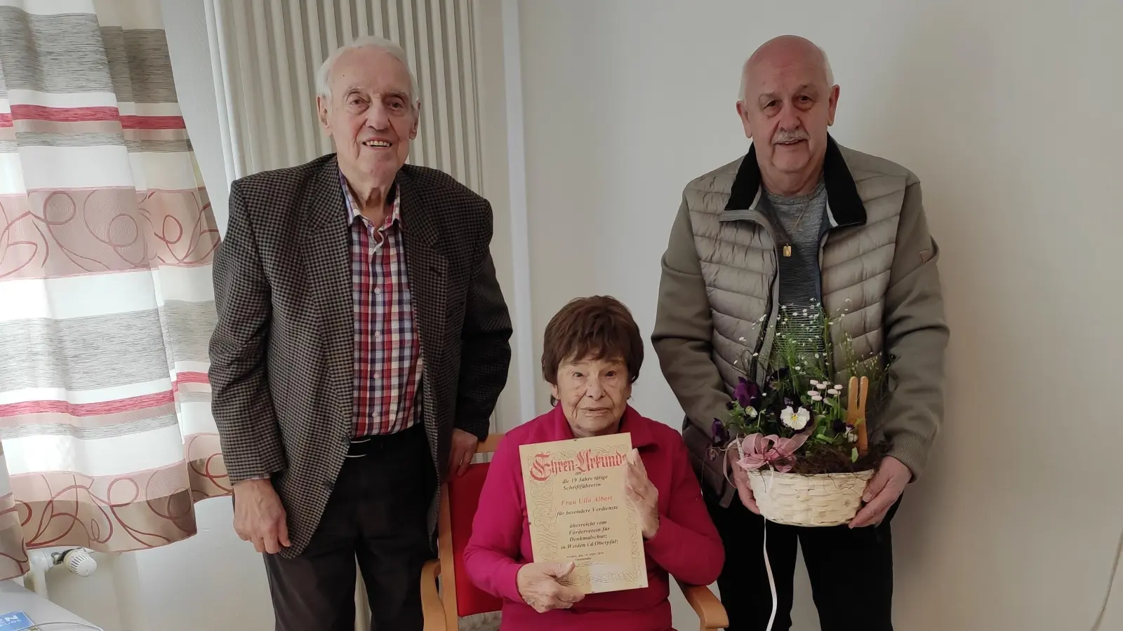 Ehrung von Ulla Albert. (Bild: Helmut Ruhland)